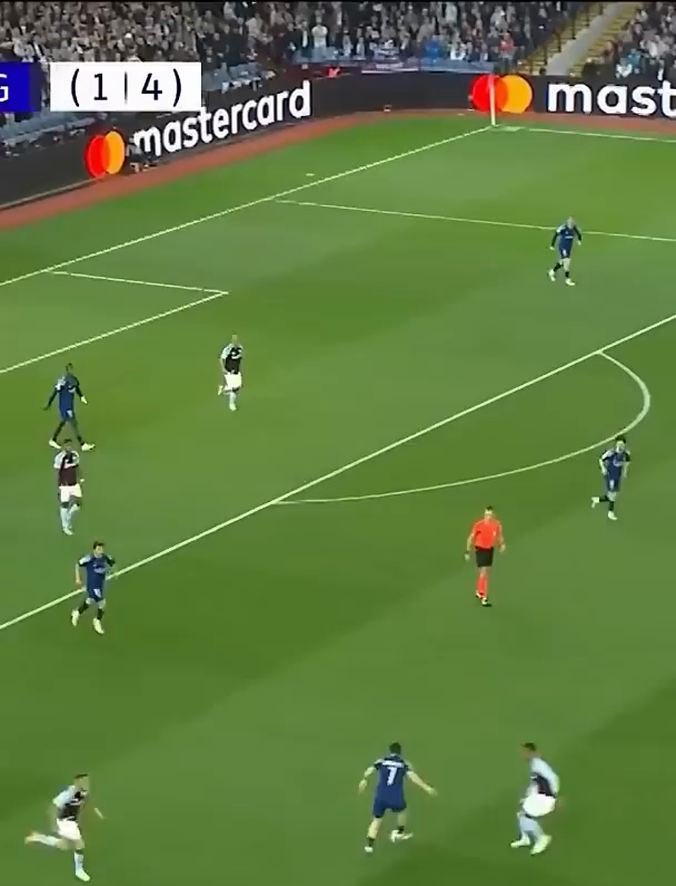 意甲赛场风起云涌，豪门对决令人期待