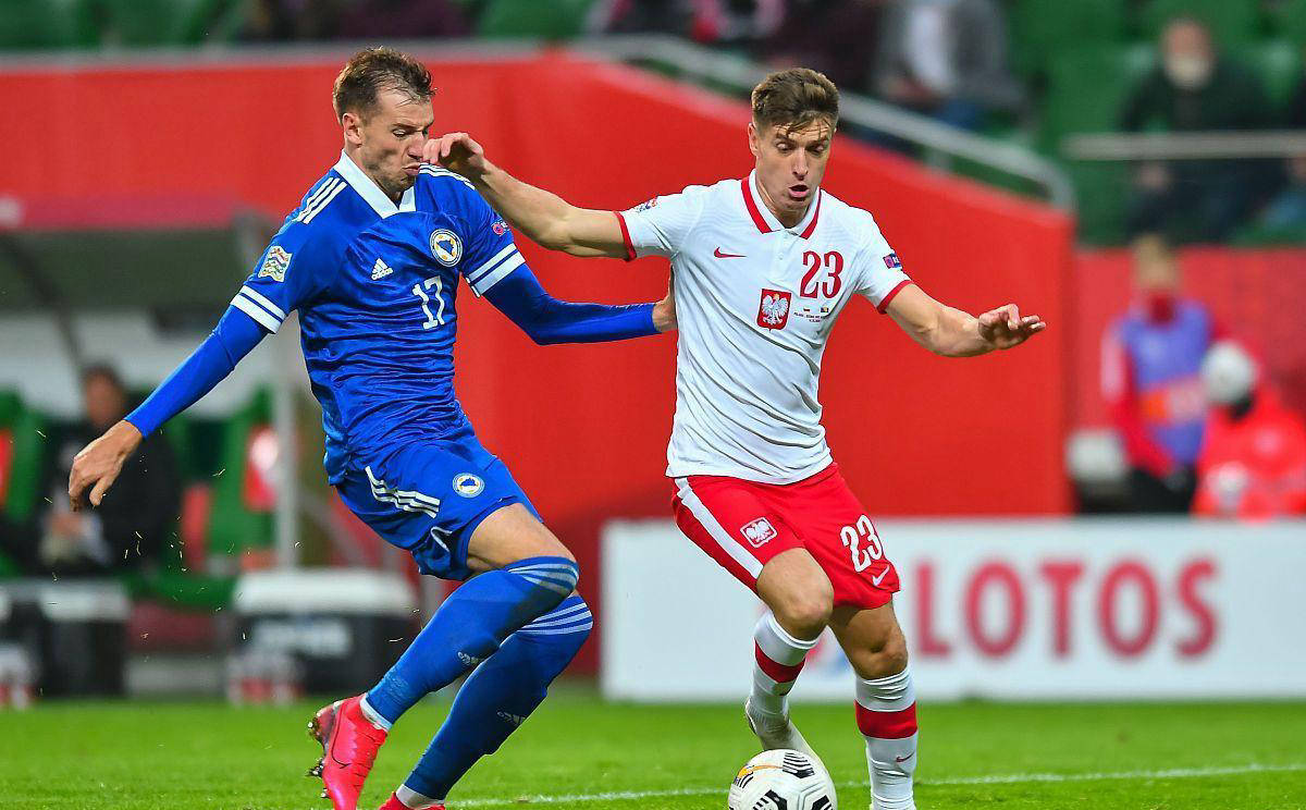 关于波兰主场不敌瑞典，出线前景岌岌可危的信息