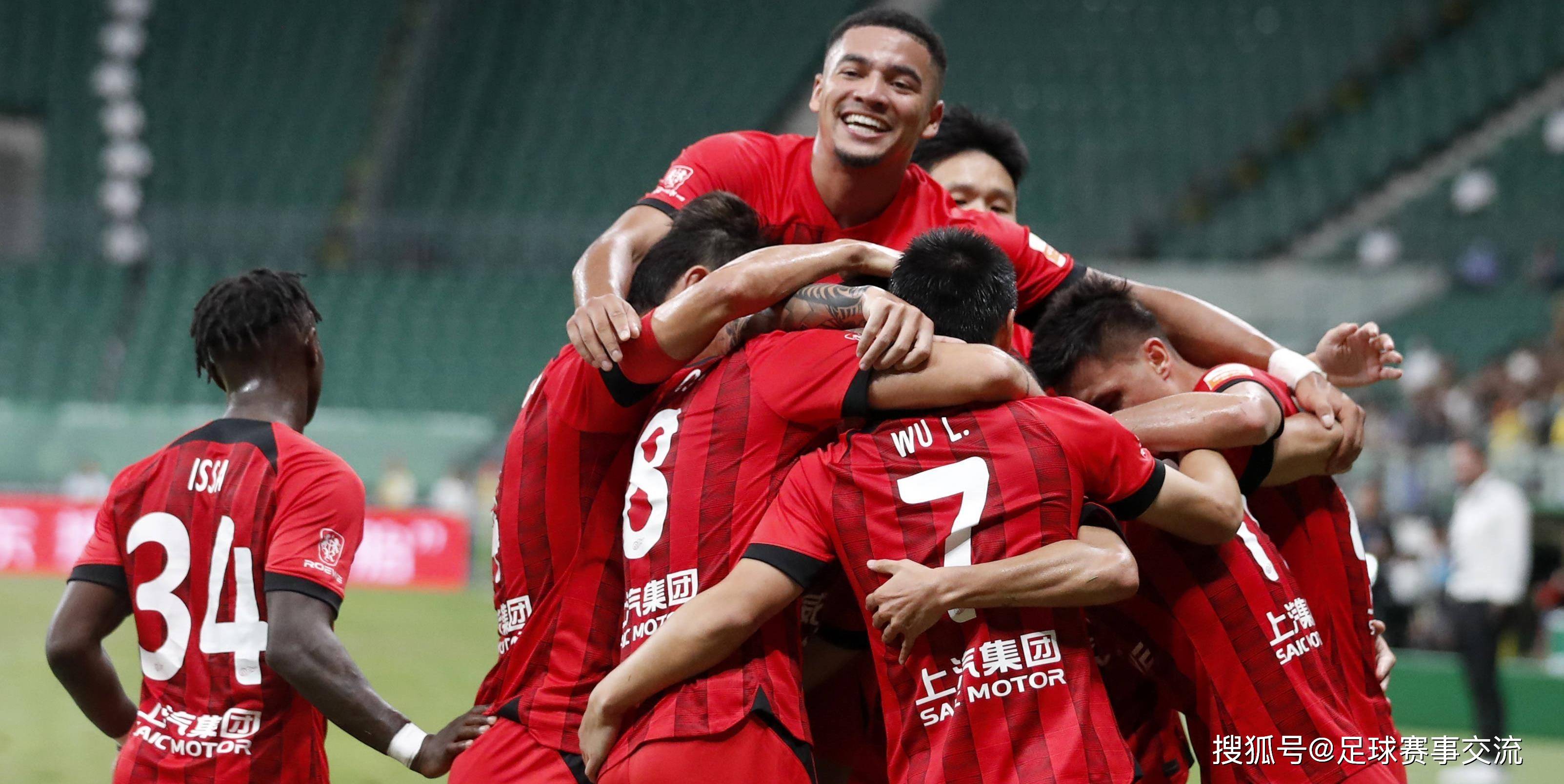 顶级球员的表现展示，将为球队带来关键胜利的简单介绍