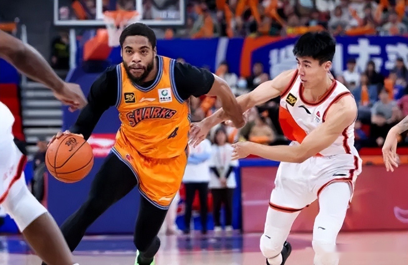 开云体育在线-江苏男篮遭遇逆转，失去胜利宝座