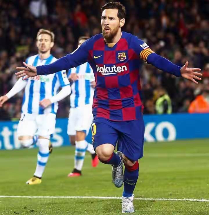 -巴萨联赛遭遇挑战，梅西再度绝代表现的简单介绍