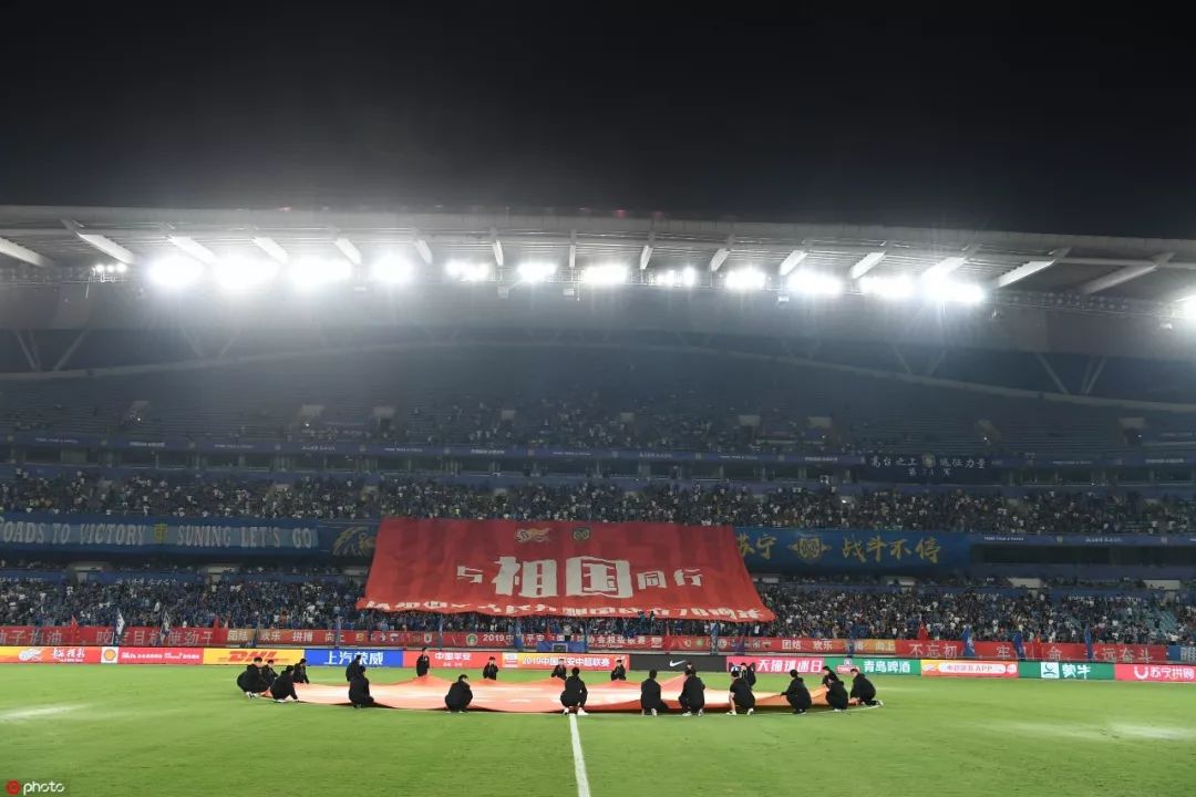 包含重庆斯威队准备迎接挑战，投身胜利之战的词条