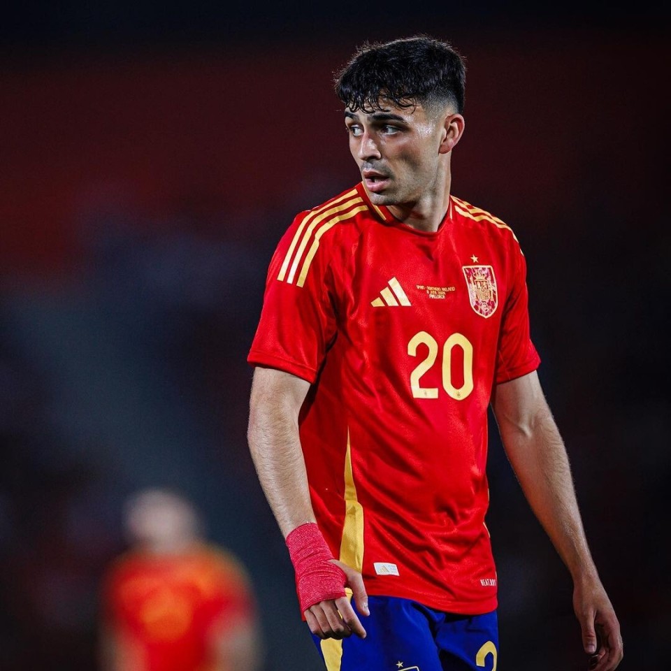 华沙国家队在欧洲杯预选赛中取得惊险胜利，晋级次轮的简单介绍