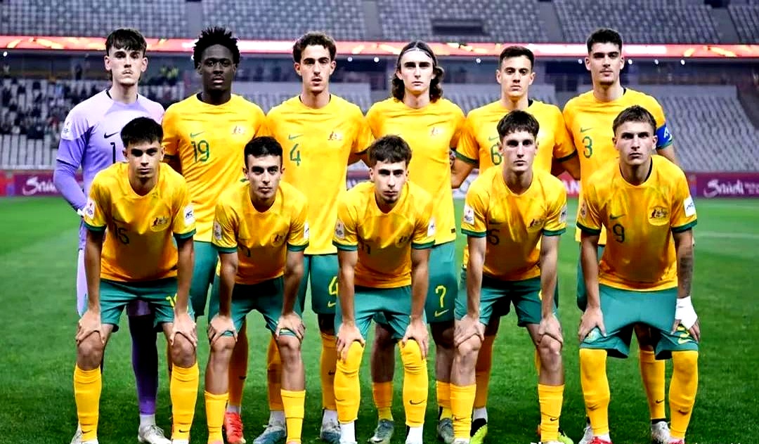 日本队击败澳大利亚，成功晋级四强