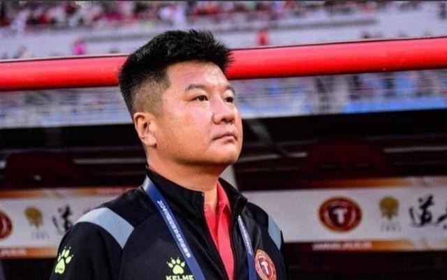 开云下载-比赛中球员表现让教练刮目相看