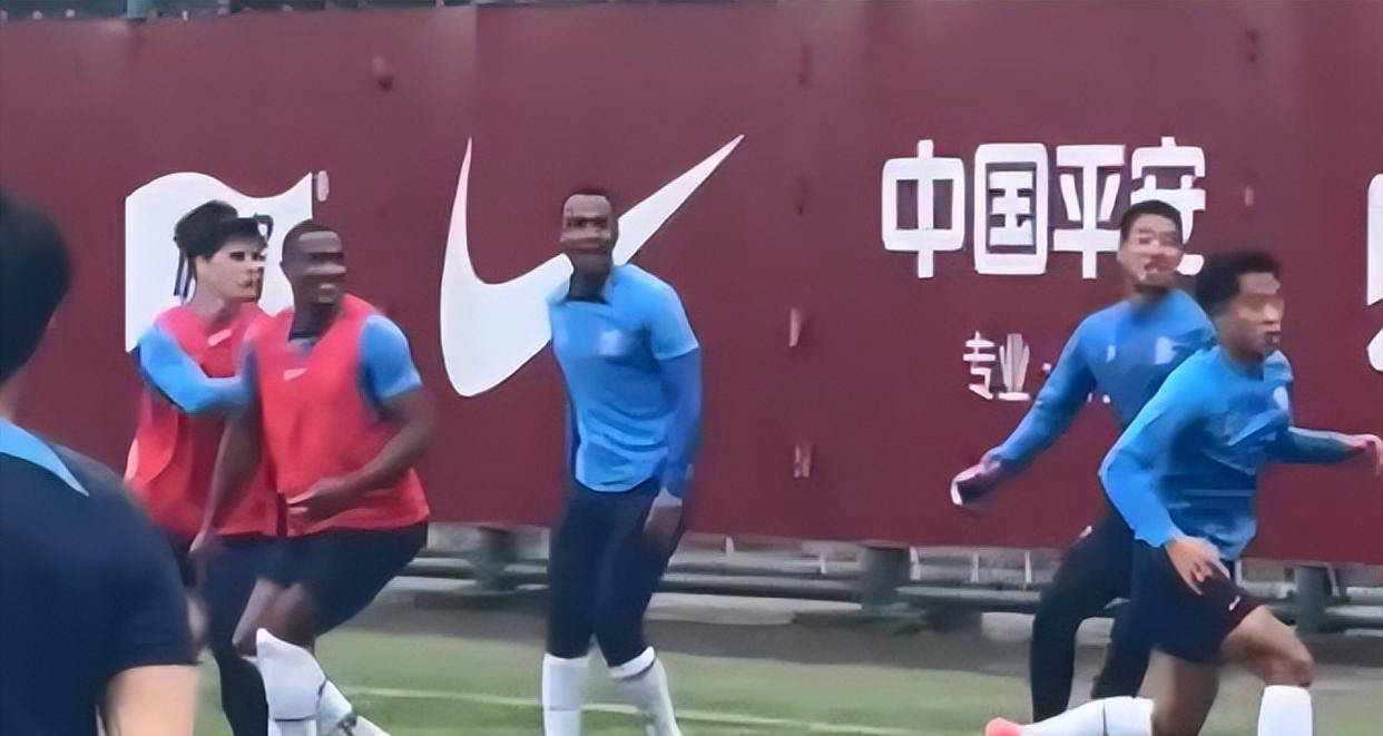 开云体育在线-包含申花客场取胜，客场表现神勇的词条