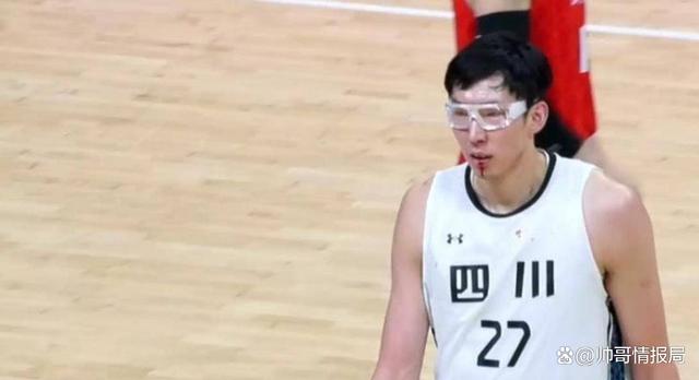 开云平台-四川男篮内线优势突出，战术打法独特的简单介绍