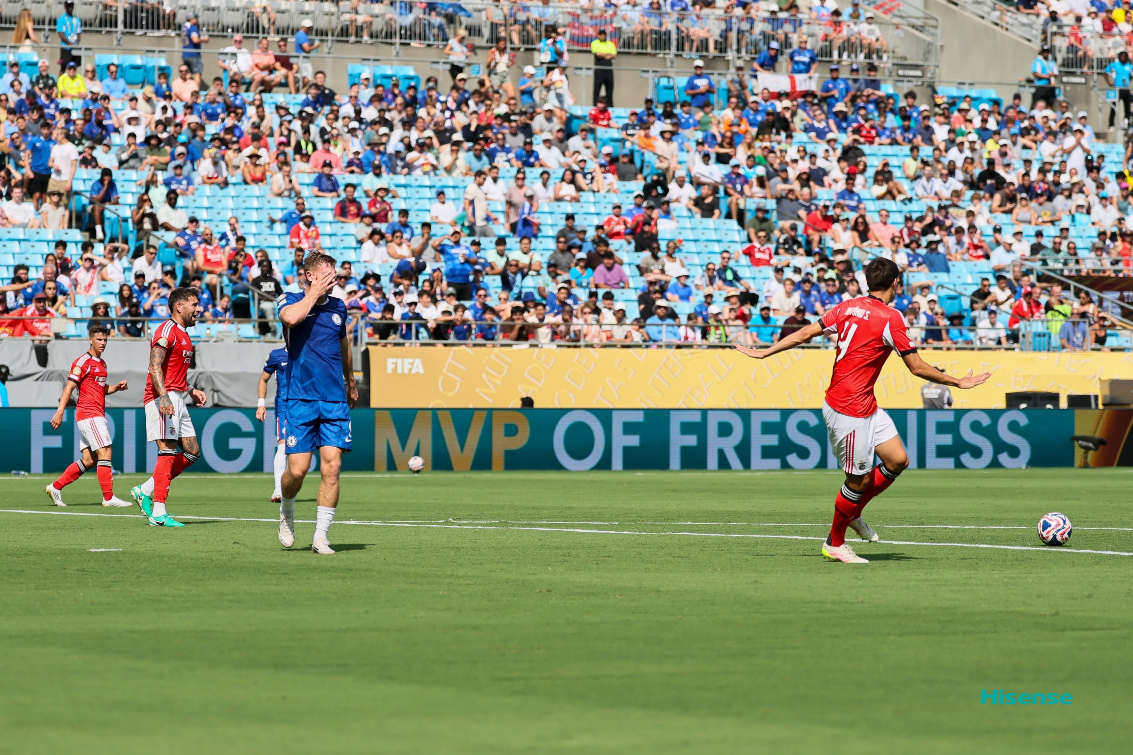 开云体育在线-切尔西队主帅在两队对抗比赛中遭暂停