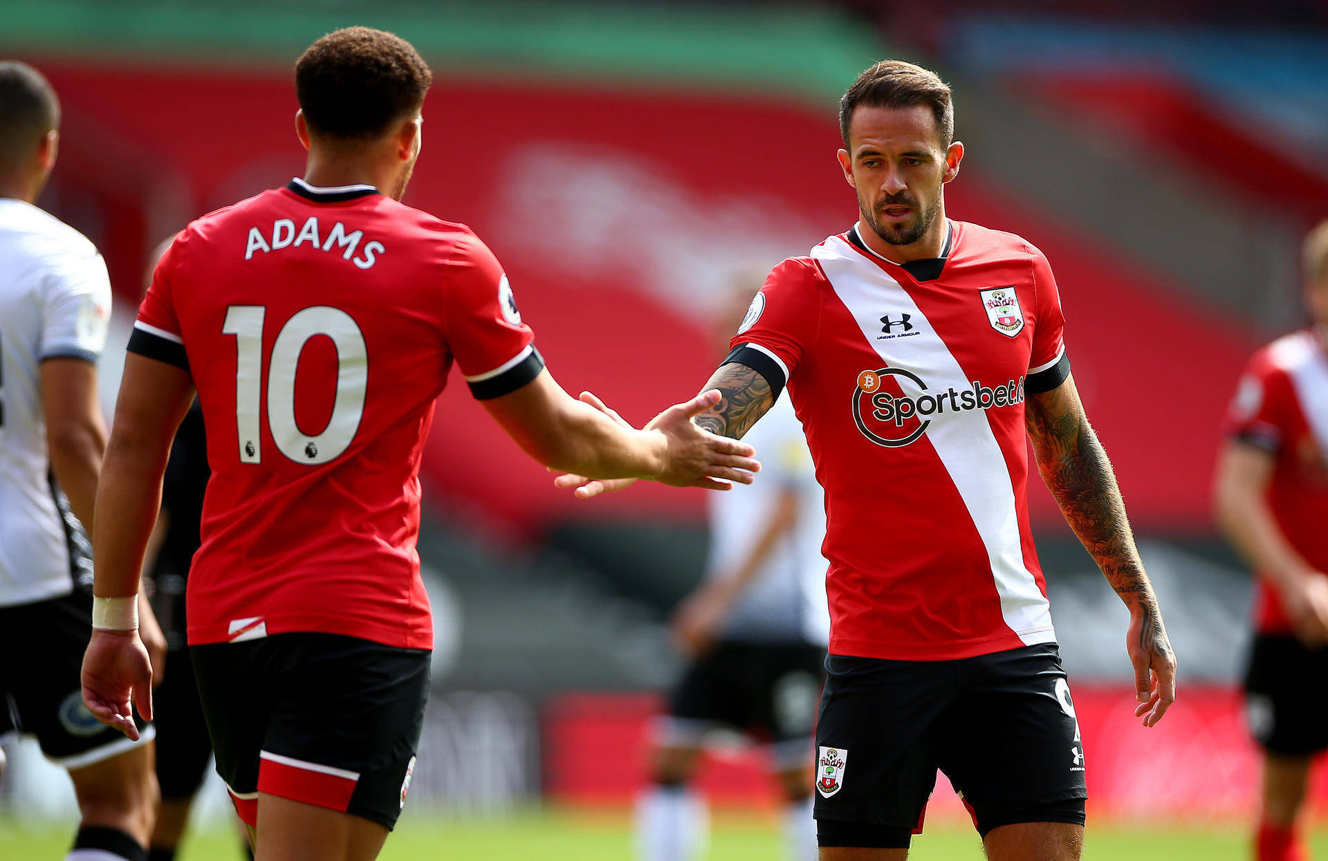 开云体育app-英超焦点战：拜仁vs德布劳内，击败引发排名变化的简单介绍