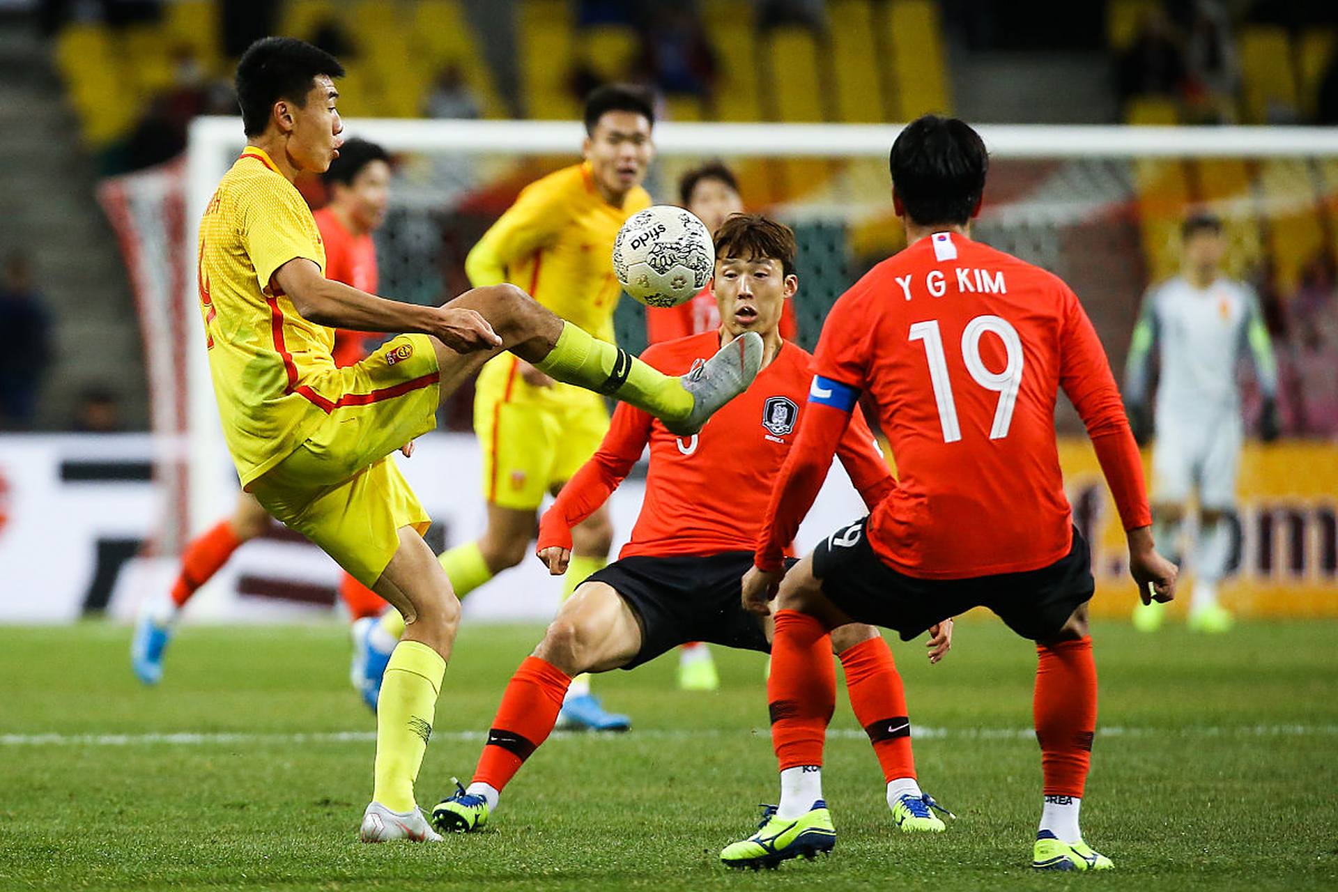 开云体育入口-中国国足遭遇泰国3比0完败