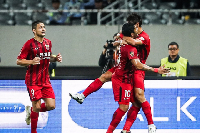 开云体育在线-上港豪取八连胜，稳坐积分榜榜首