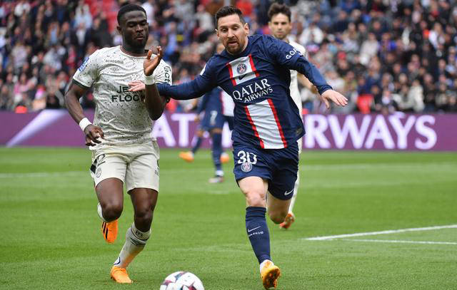 紧张对决：马德里球队势不可挡，战胜对手