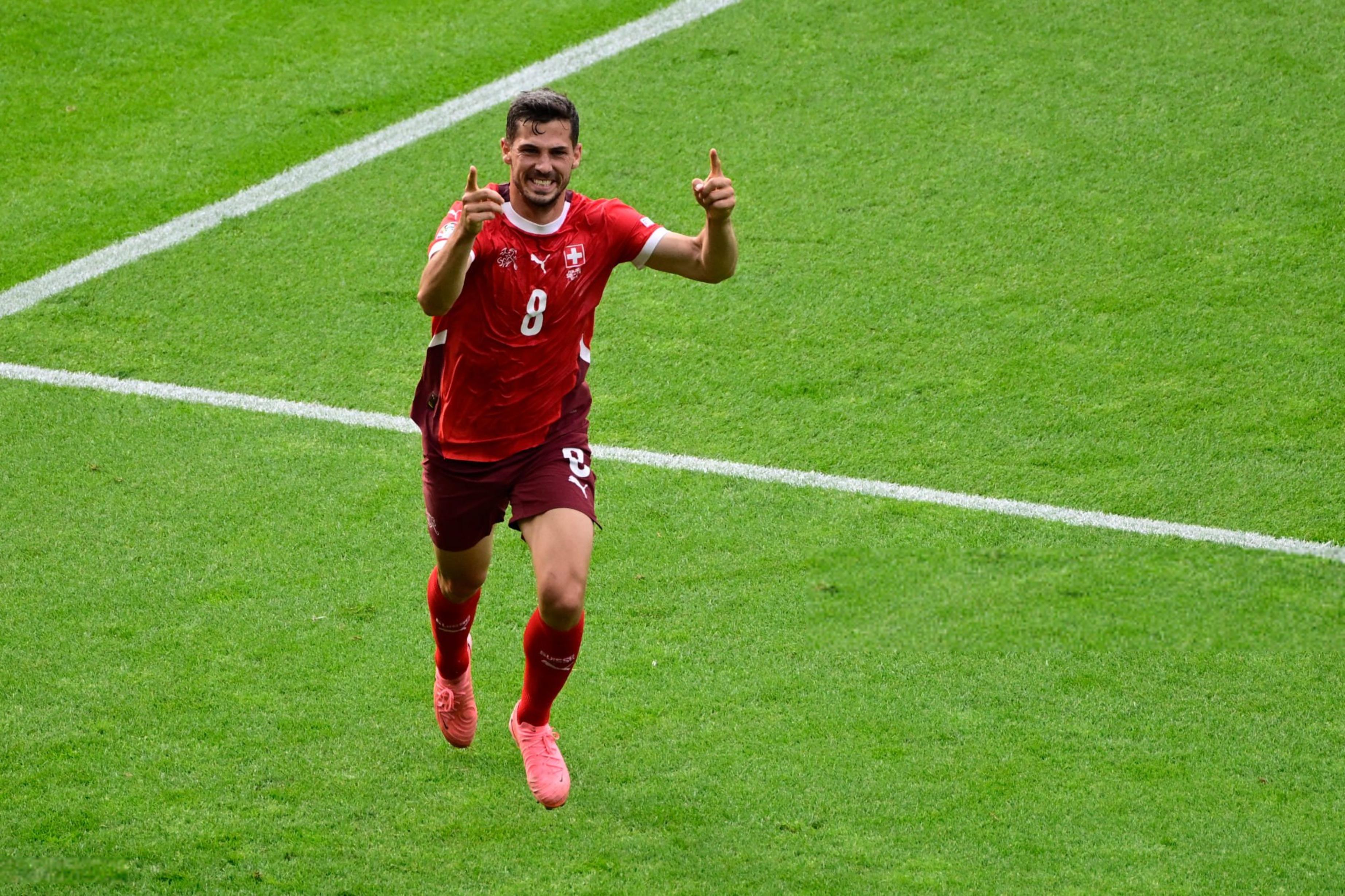 瑞士队意外惊艳表现，成功晋级