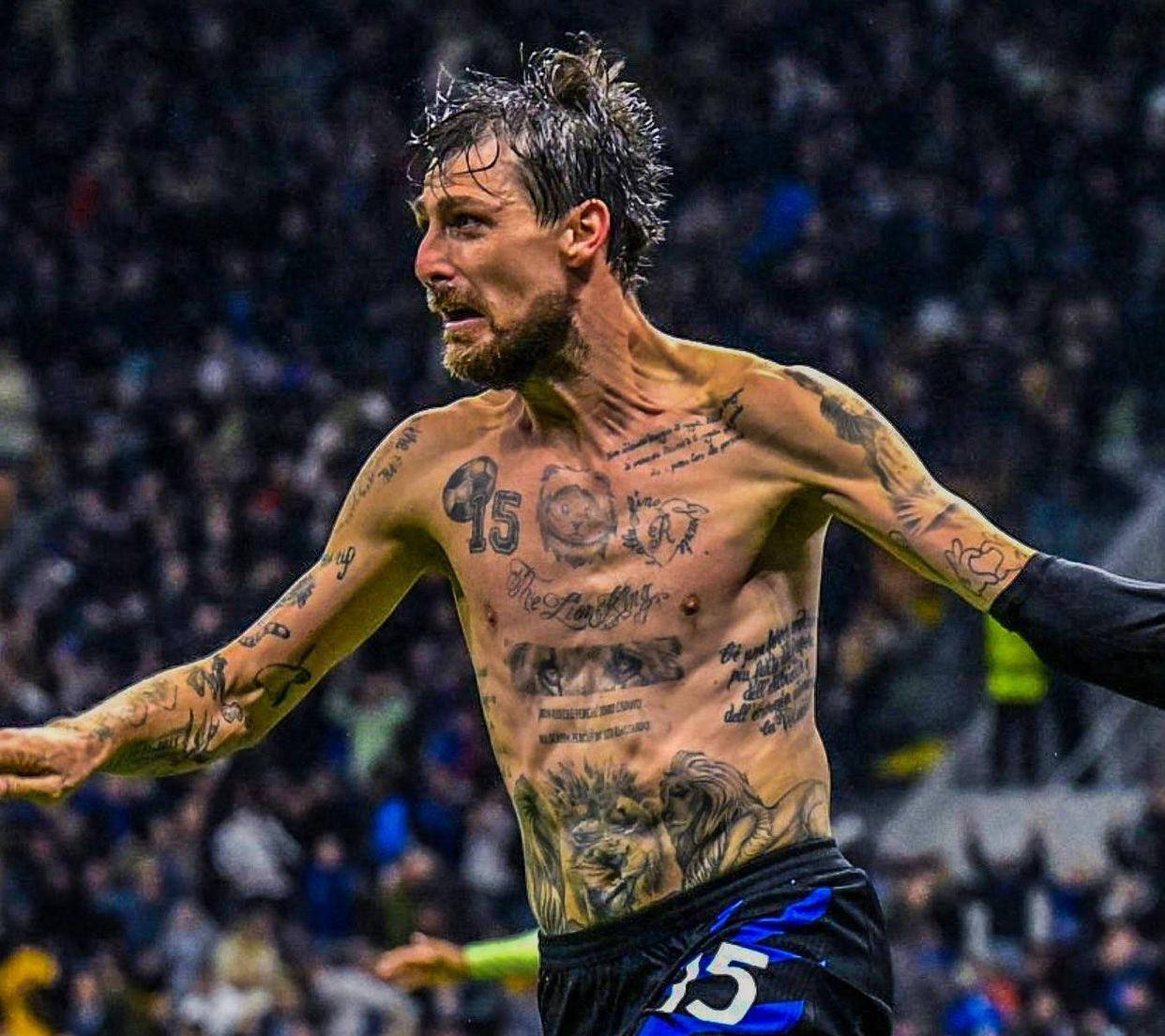 欧洲杯资格赛国家队备战精彩纷呈紧逼盾牌的简单介绍