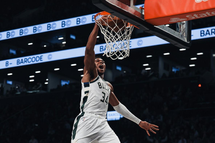 雄鹿队大将字母哥将膝盖扭伤，或缺席接下来的比赛的简单介绍