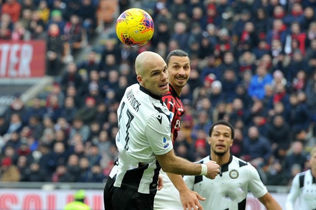 开云体育官方网站-关于乌迪内斯惨败于佛罗伦萨，保级形势岌岌可危的信息