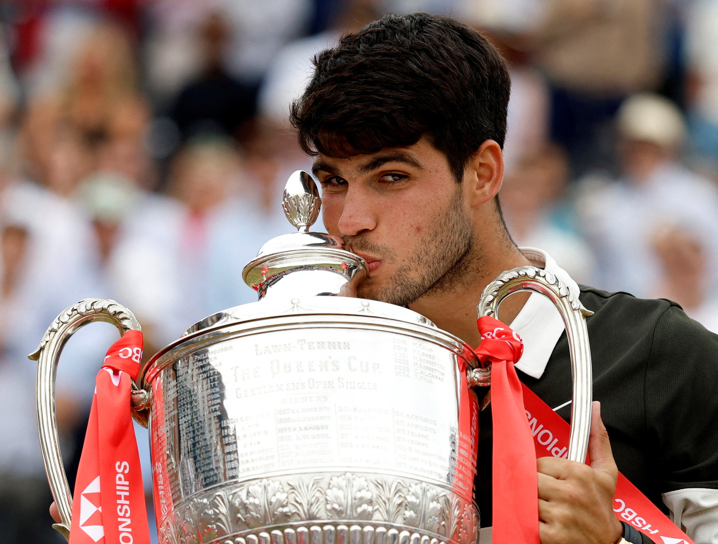 意大利网球队险胜西班牙网球队,阿尔卡拉斯送出助攻 意大利网球队险胜西班牙网球队,阿尔卡拉斯送出助攻