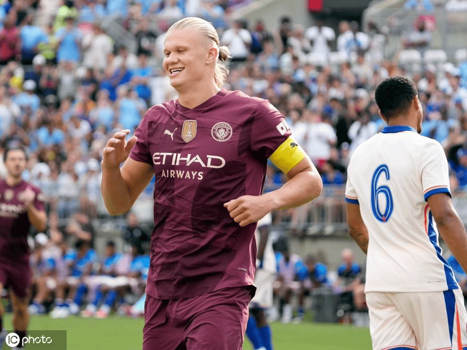 比利时碾压切尔西，哈兰德完成帽子戏法