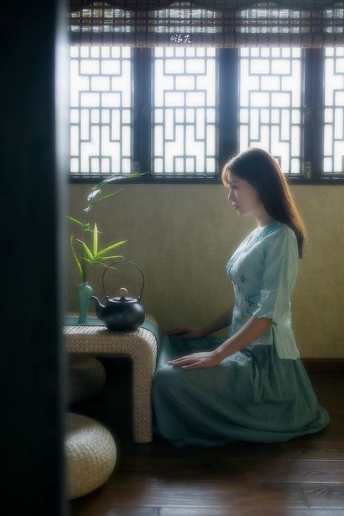 开云下载-铁闸焚天，德里赫特之火铸就年度焦点之战