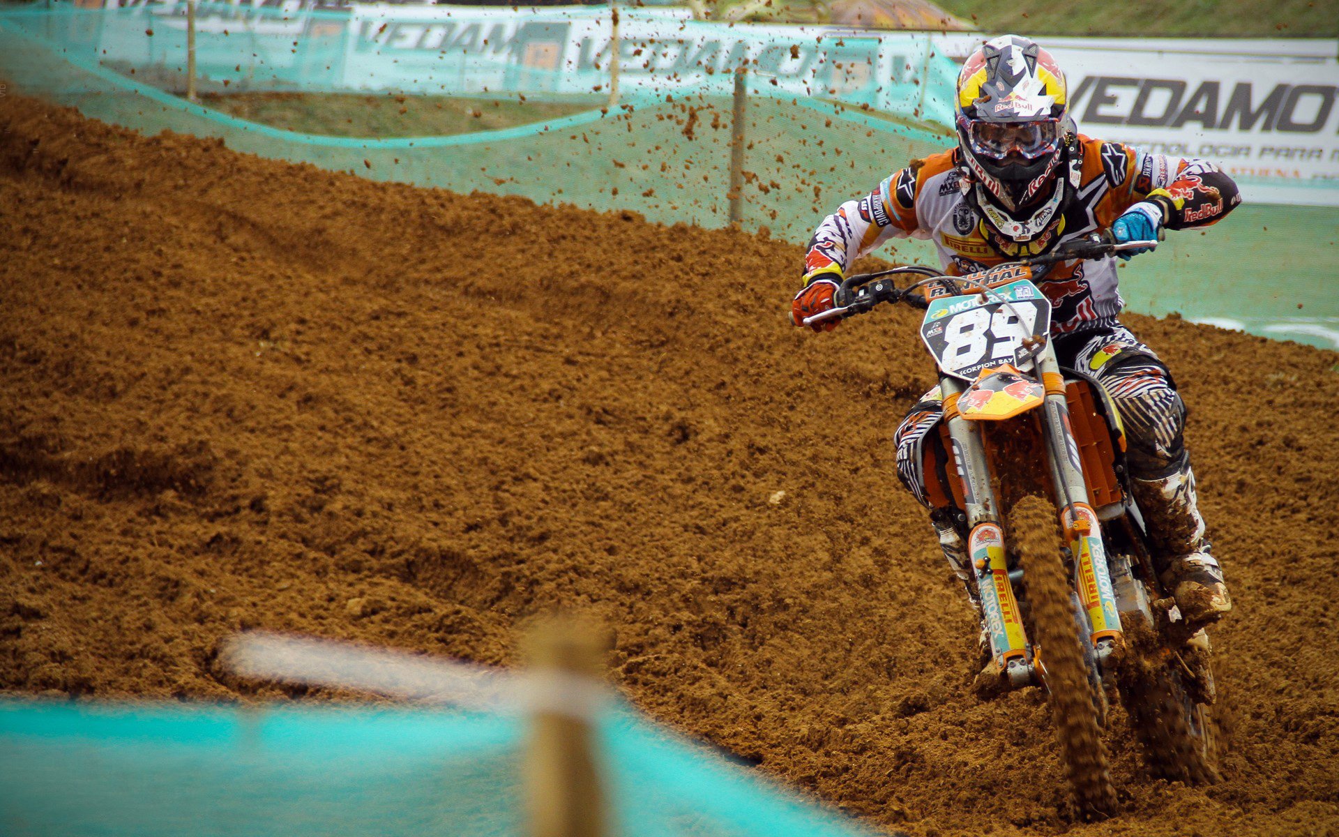 奥运周期焦点战，湖人队全面压制吉林队，关键胜利奠定优势