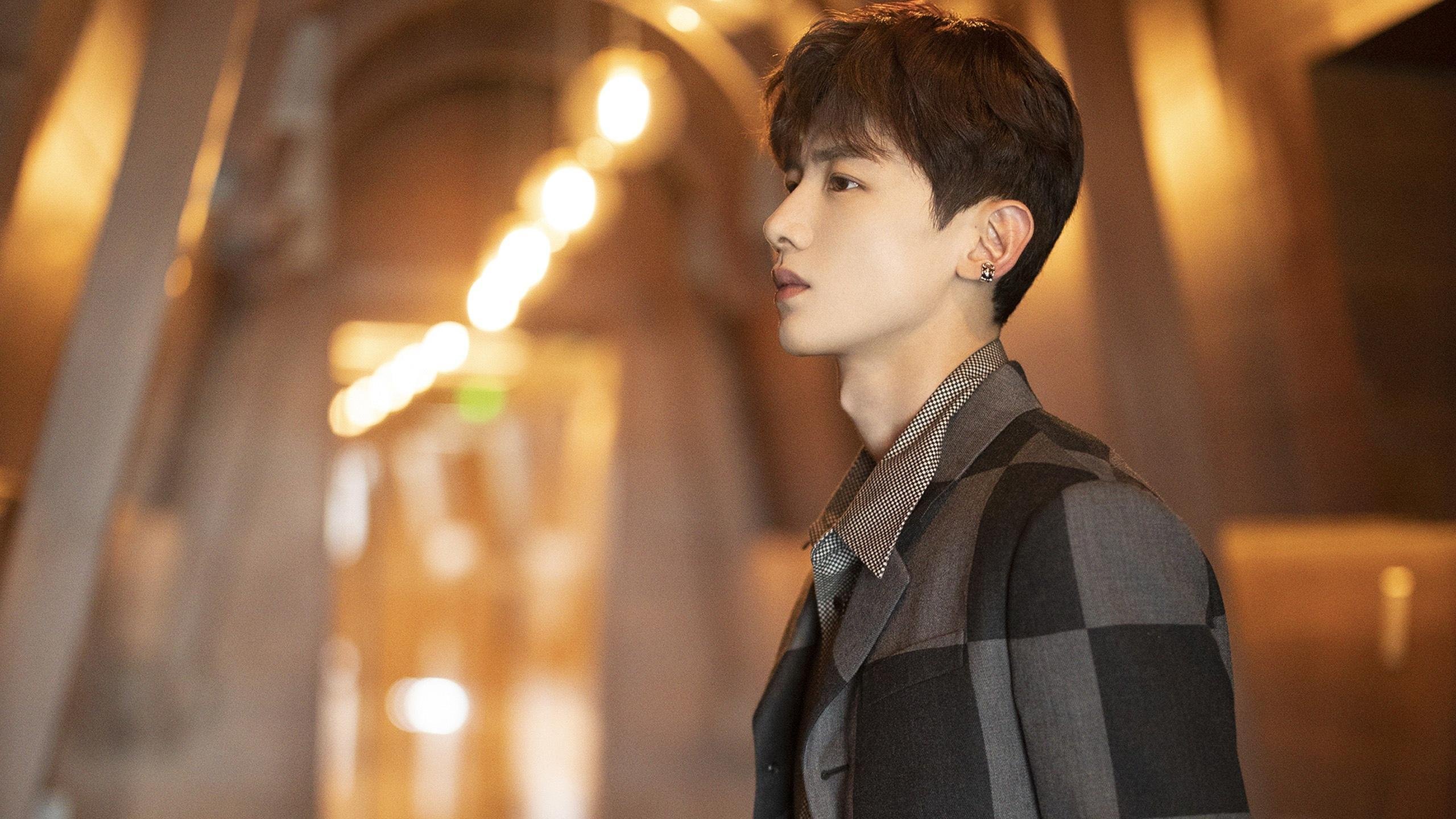 开云平台-新星崛起！勇士横扫马刺，米切尔关键时刻一锤定音