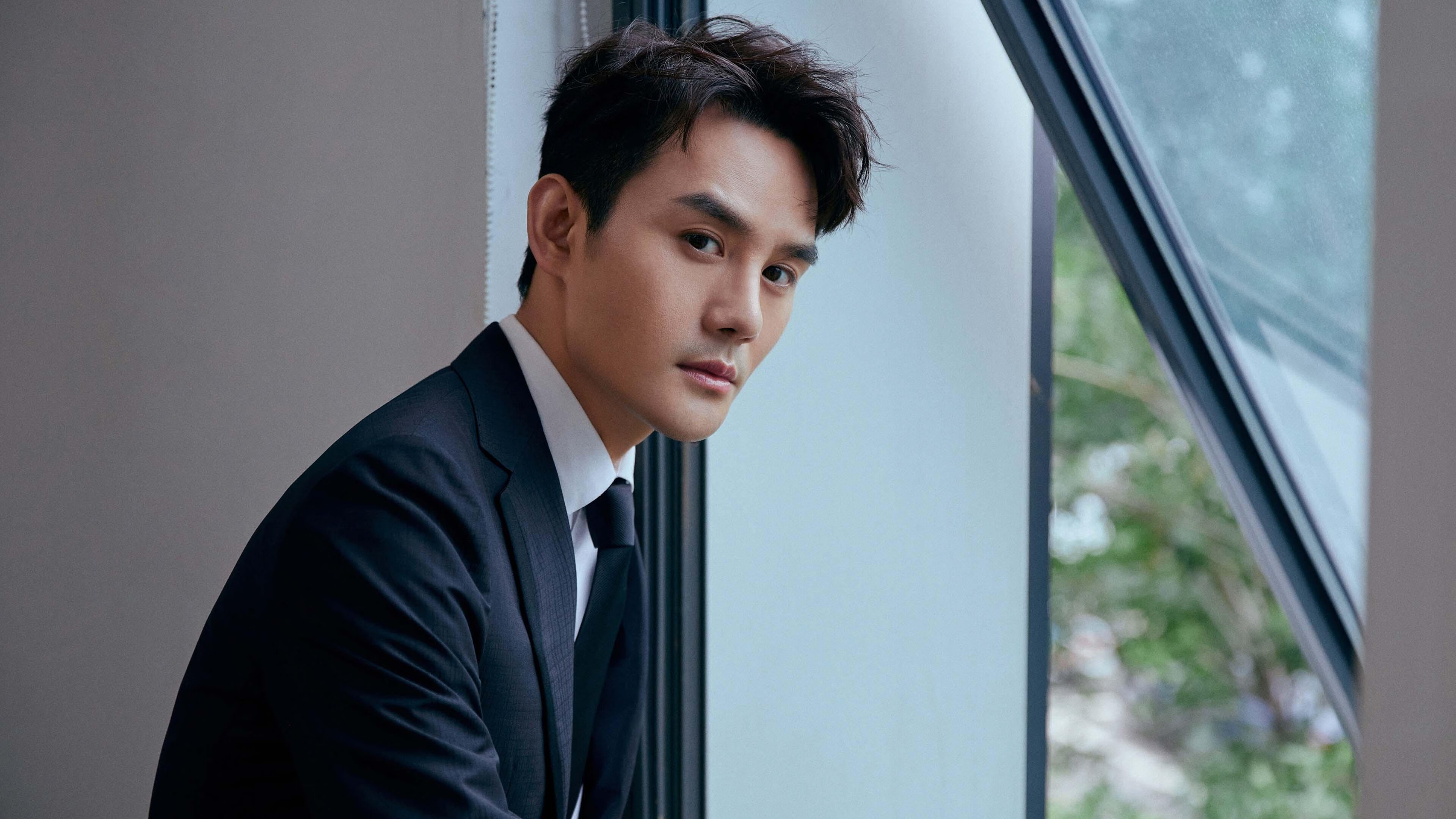 开云体育APP下载-双线争锋，F1街道赛的极速狂飙与热火篮下的强势征服