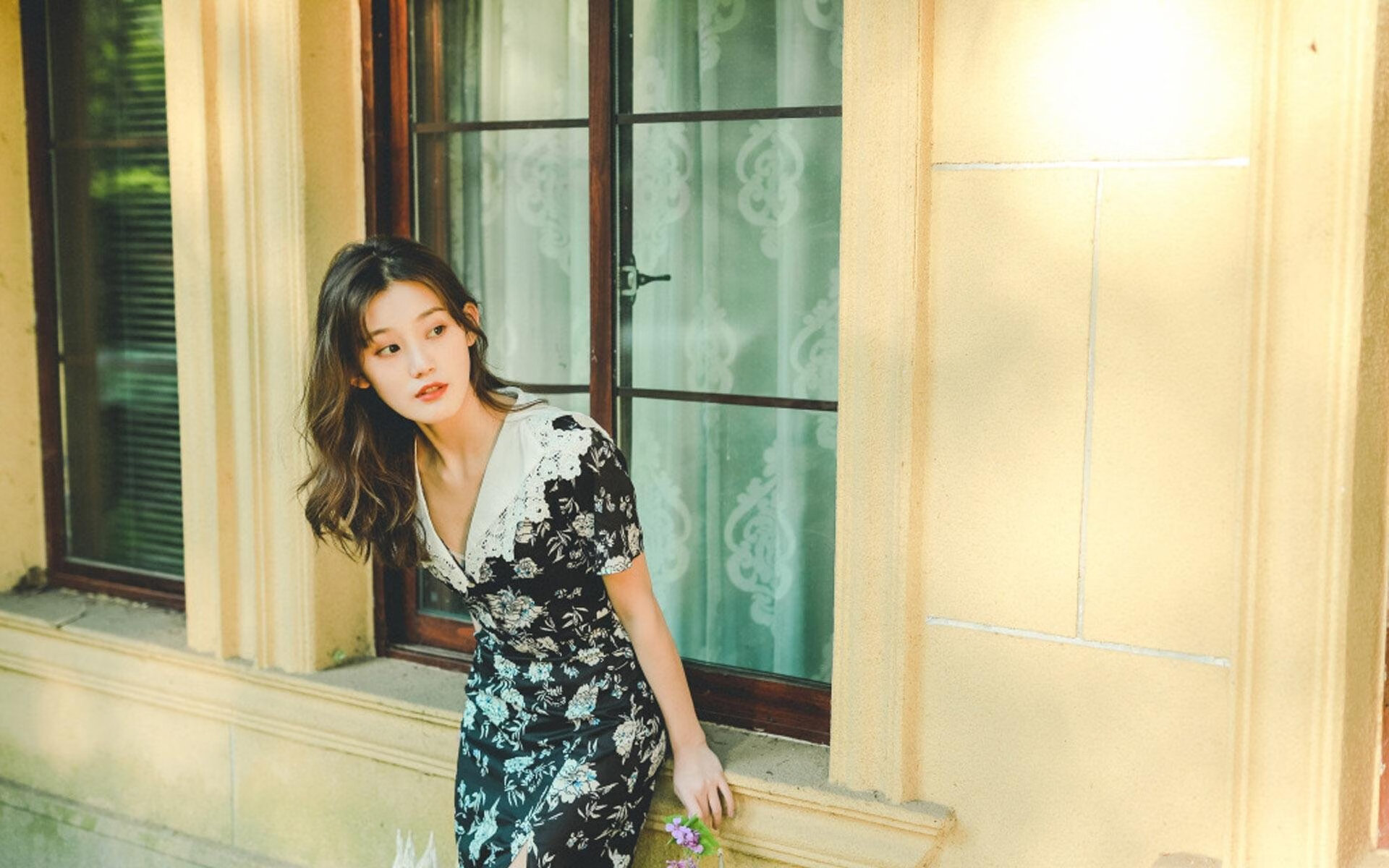 开云体育官网-跨界巅峰，当开拓者激战浙江队，拉文在F1赛道上接管比赛