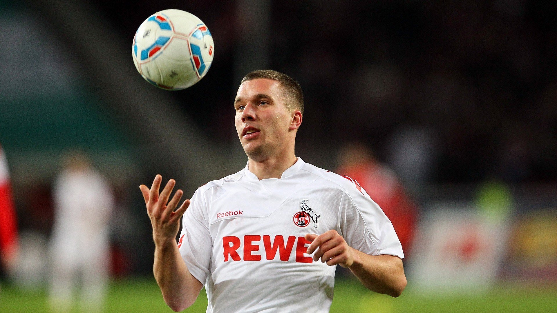 孤胆神塔与坚韧之师，皮克如何化身定海神针，引领哥斯达黎加碾碎奥地利！