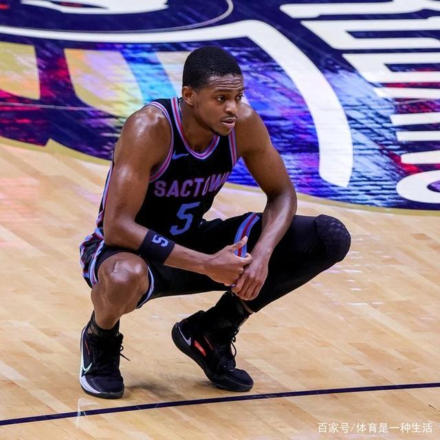 福克斯爆发，广东队一波带走奇才