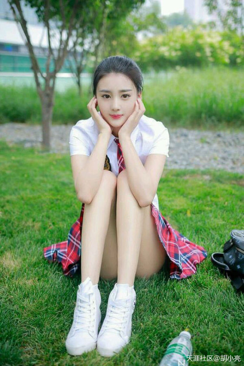 雪耻之战!尼克斯窒息防守碾压太阳,霍勒迪三分雨成关键先生