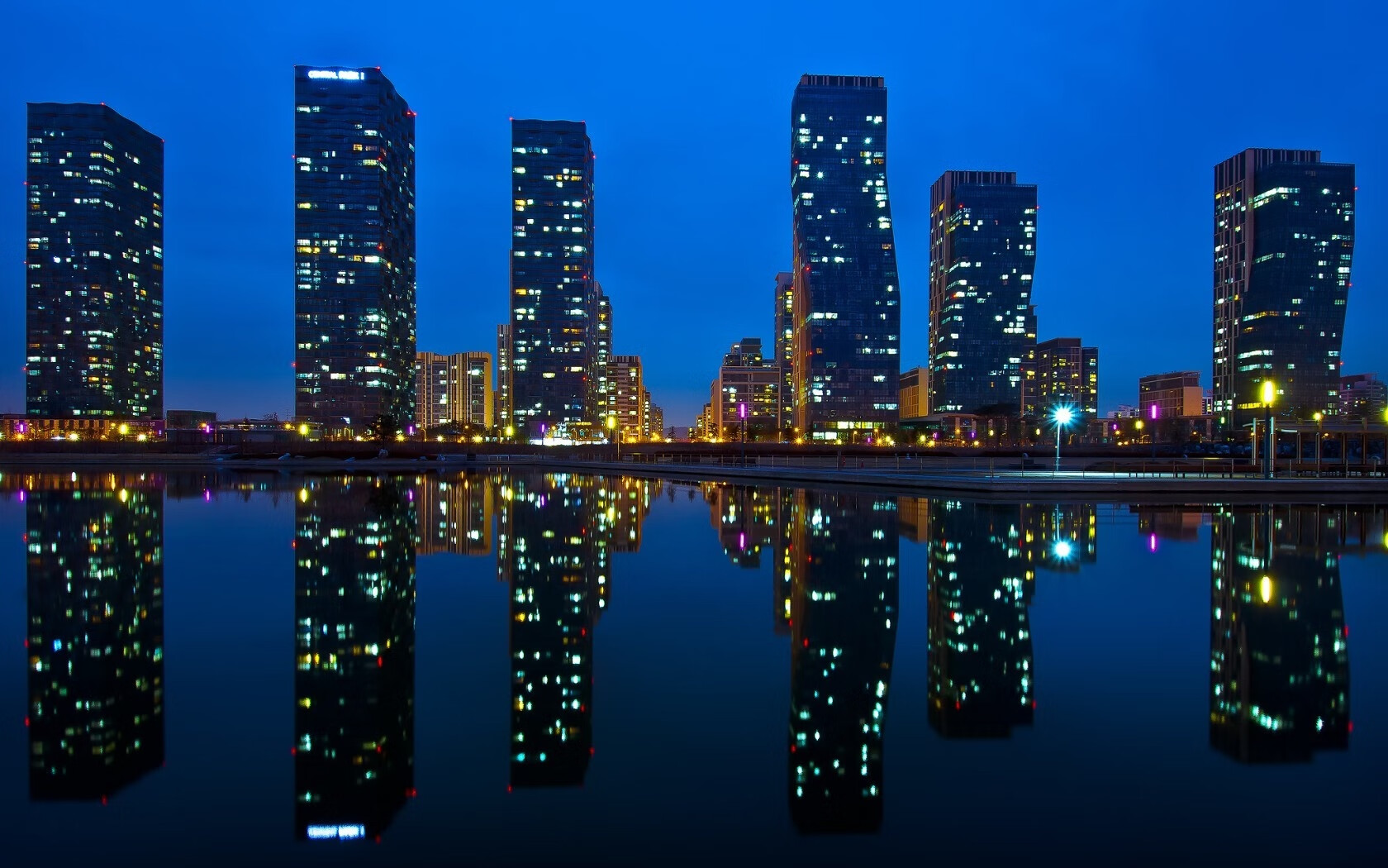 开云平台-金州狂飙撕裂活塞防线！米切尔无解单打上演个人能力教科书