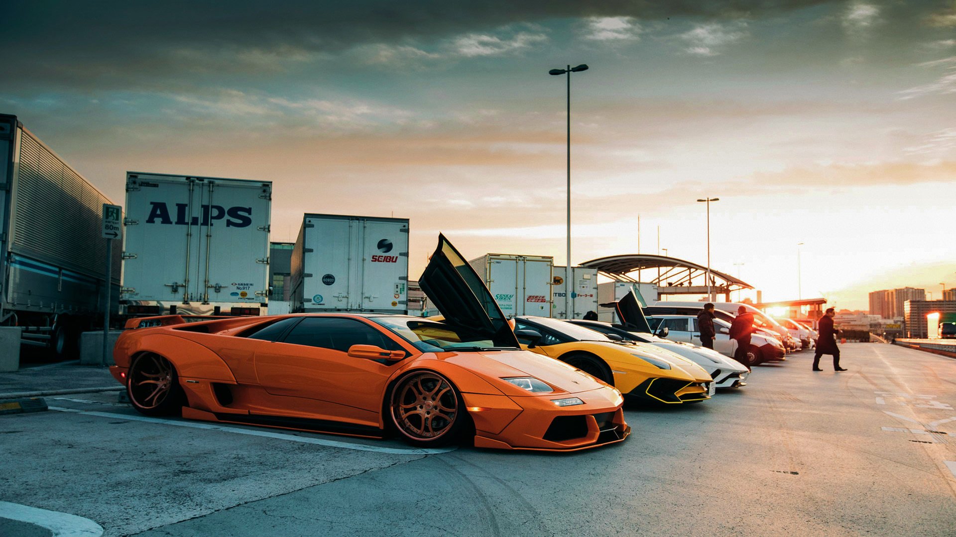 开云体育登录-双线救赎，从姆巴佩的闪电到C罗的黎明