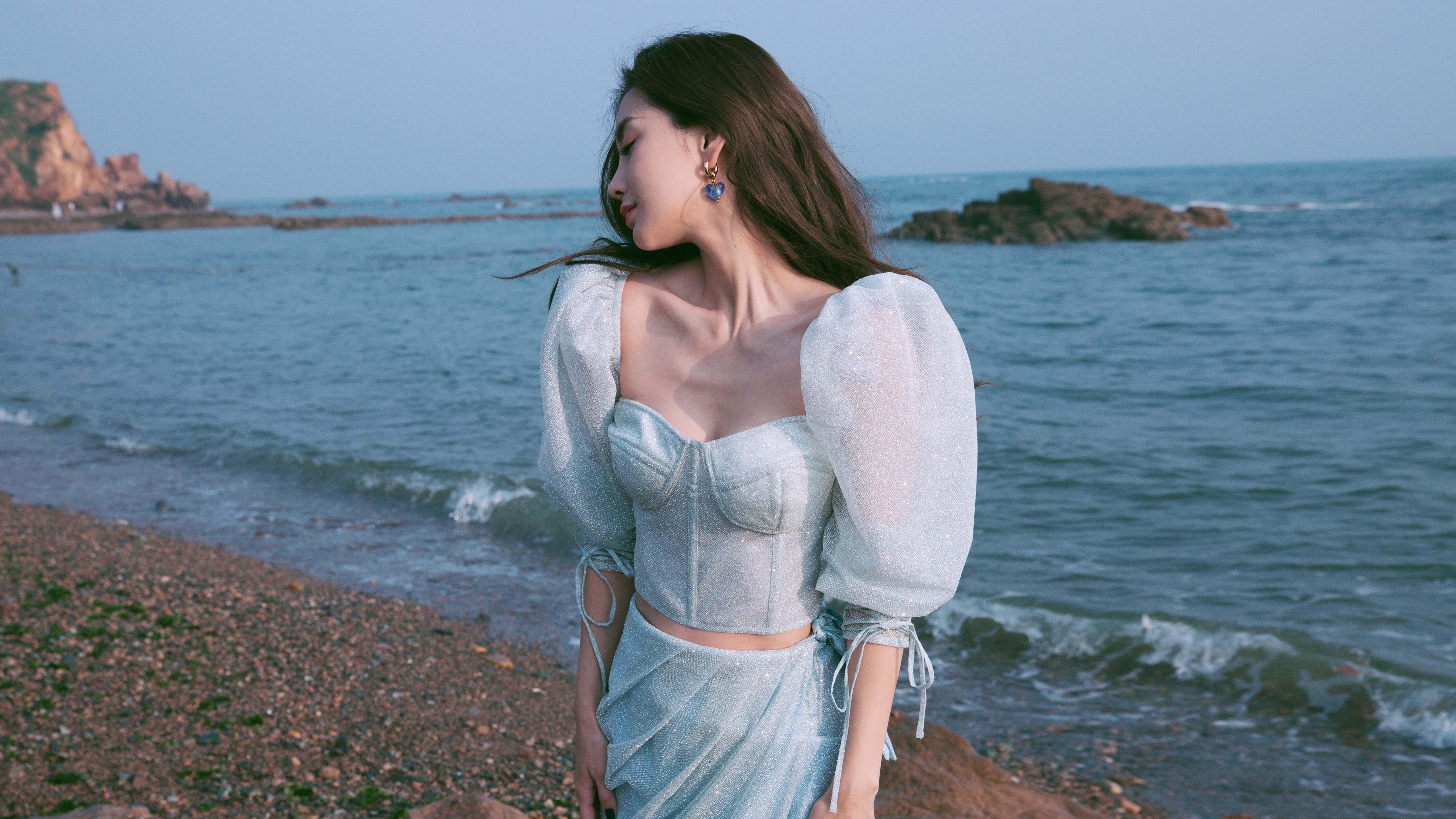 -雄鹿团队洪流轻取尼克斯，布伦森孤星闪耀成关键先生